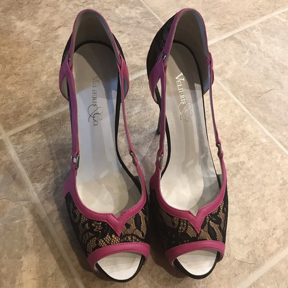 Peep Toe Platform Pump - Picture 3 of 5